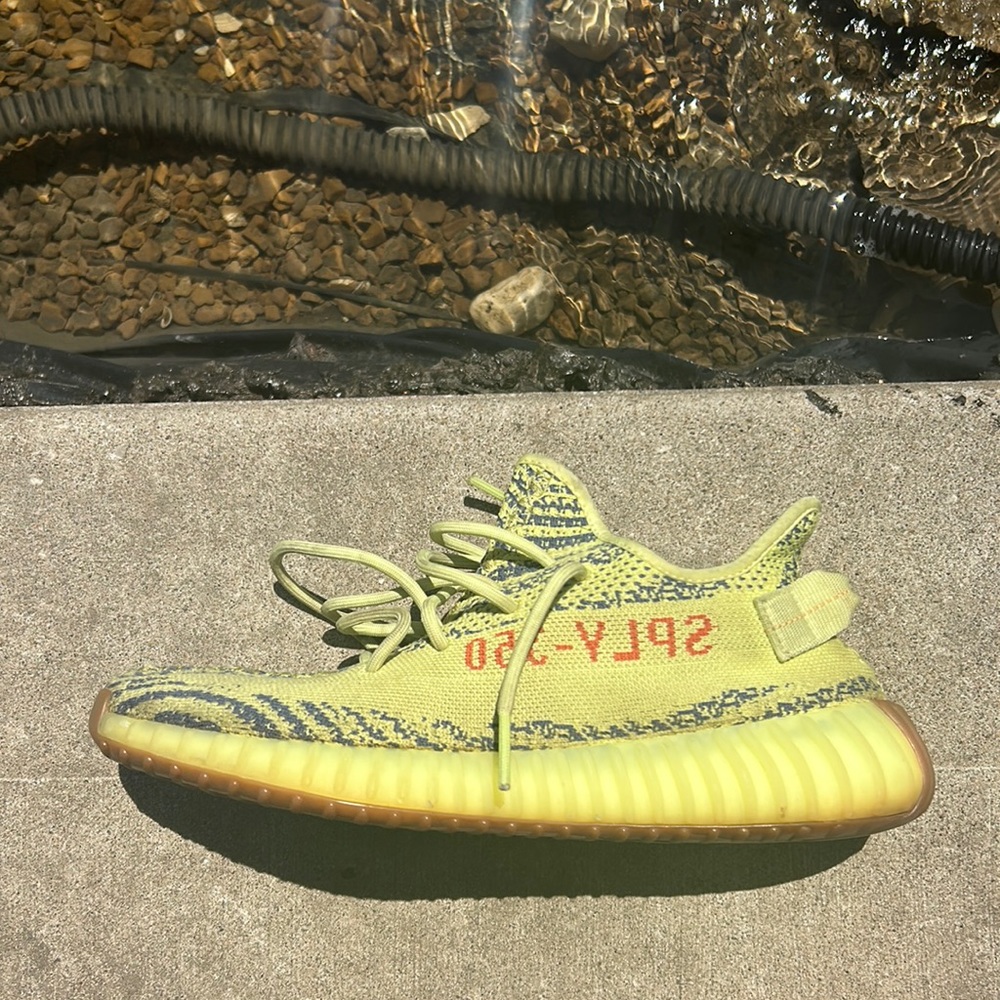 Yeezy 350 V2 Authentic